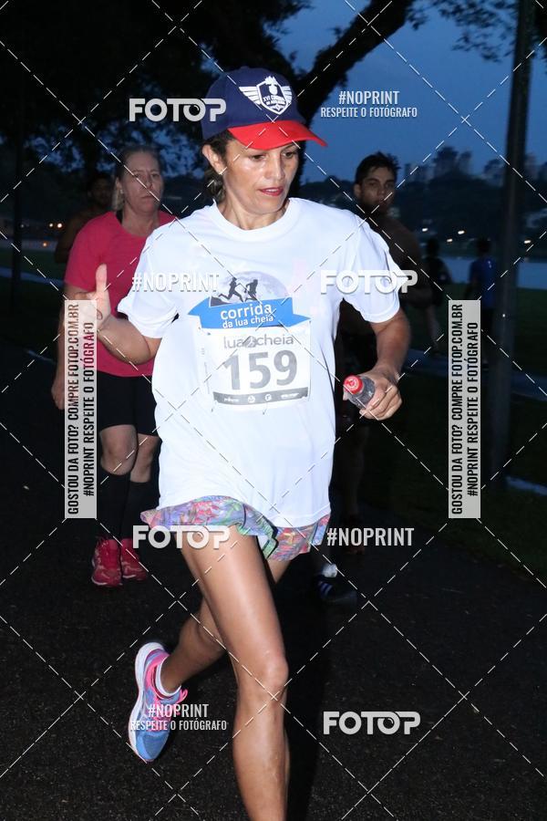 Buy your photos of the eventCorrida da Lua Cheia - Parque Barigui on Fotop