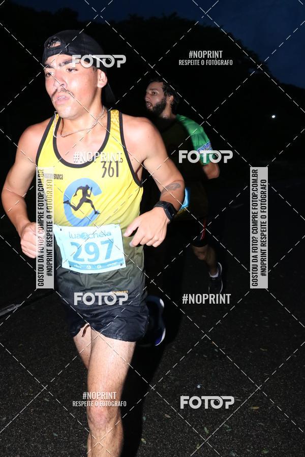 Buy your photos of the eventCorrida da Lua Cheia - Parque Barigui on Fotop