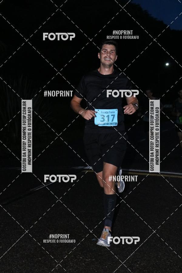 Buy your photos of the eventCorrida da Lua Cheia - Parque Barigui on Fotop