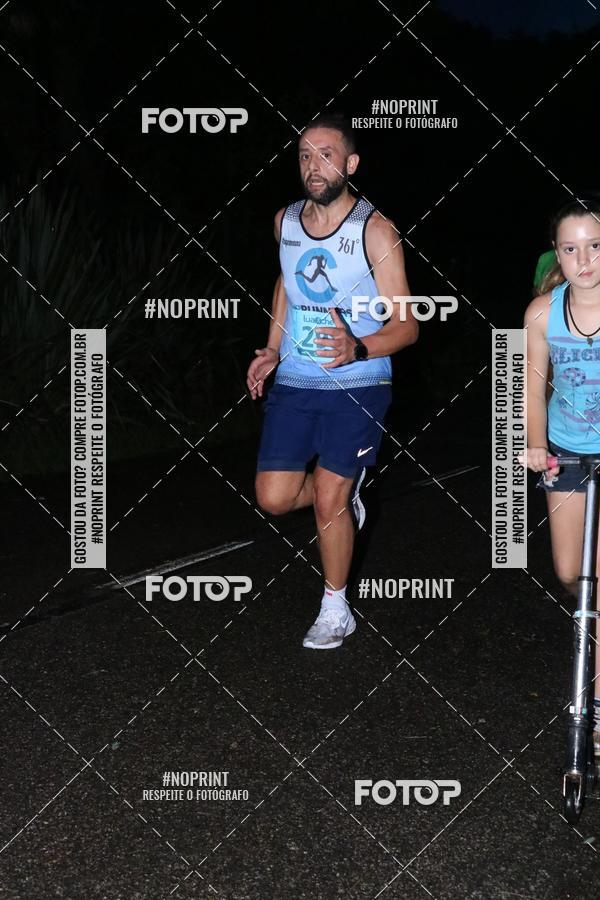 Buy your photos of the eventCorrida da Lua Cheia - Parque Barigui on Fotop