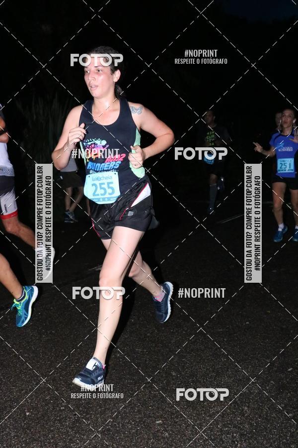 Buy your photos of the eventCorrida da Lua Cheia - Parque Barigui on Fotop