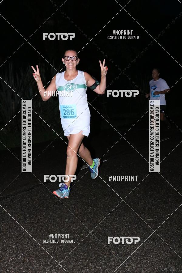 Buy your photos of the eventCorrida da Lua Cheia - Parque Barigui on Fotop