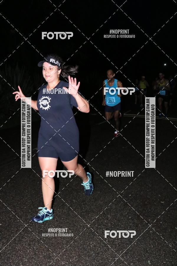 Buy your photos of the eventCorrida da Lua Cheia - Parque Barigui on Fotop