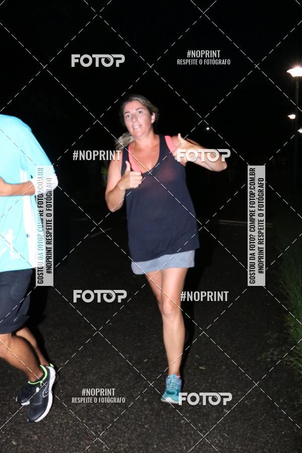 Buy your photos of the eventCorrida da Lua Cheia - Parque Barigui on Fotop