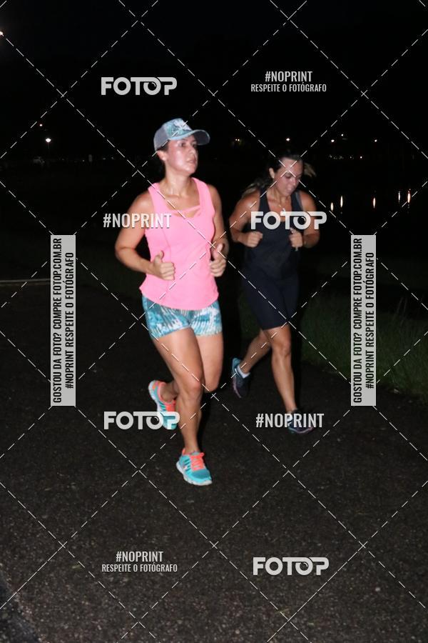 Buy your photos of the eventCorrida da Lua Cheia - Parque Barigui on Fotop