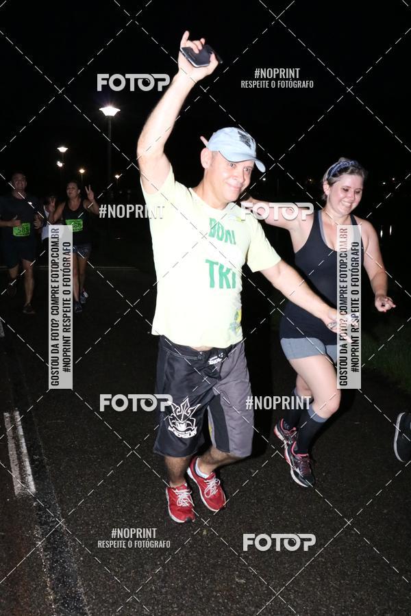 Buy your photos of the eventCorrida da Lua Cheia - Parque Barigui on Fotop