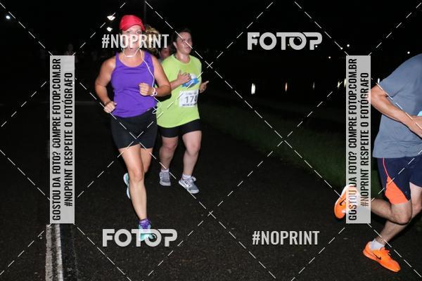 Buy your photos of the eventCorrida da Lua Cheia - Parque Barigui on Fotop