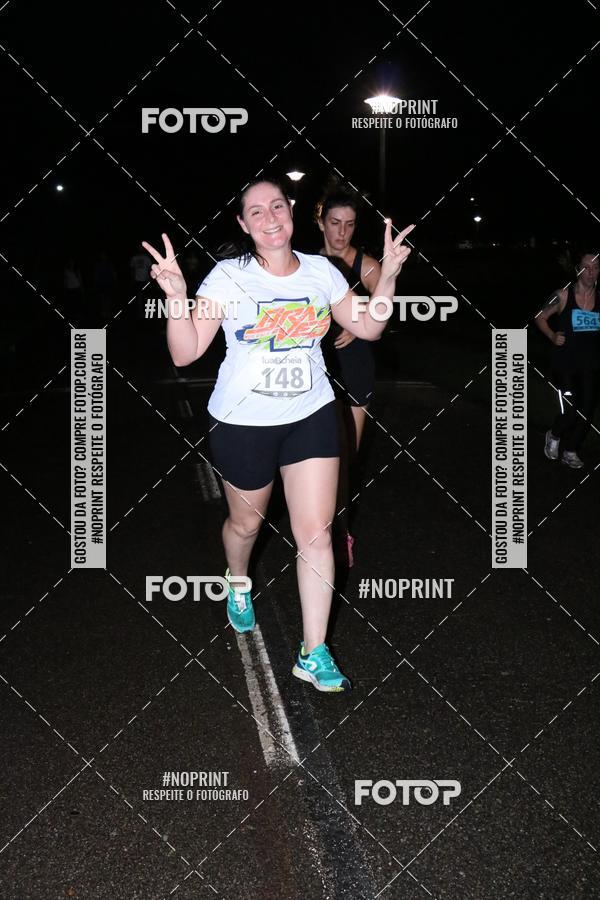 Buy your photos of the eventCorrida da Lua Cheia - Parque Barigui on Fotop