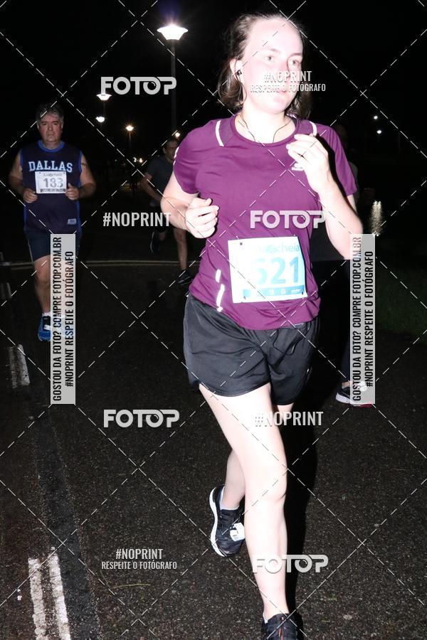 Buy your photos of the eventCorrida da Lua Cheia - Parque Barigui on Fotop