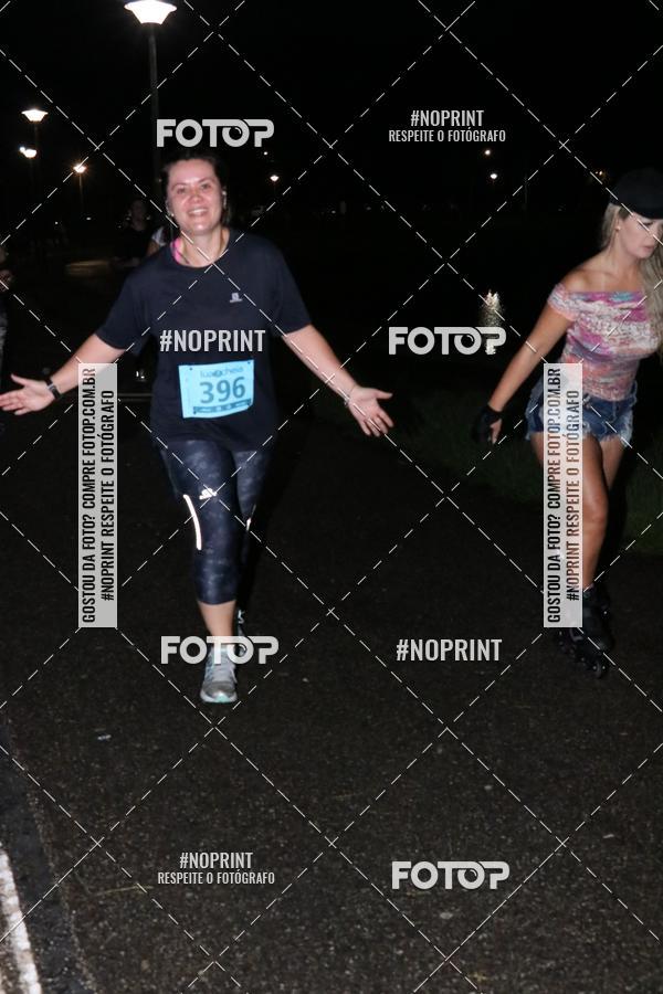 Buy your photos of the eventCorrida da Lua Cheia - Parque Barigui on Fotop