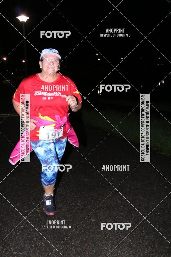 Buy your photos of the eventCorrida da Lua Cheia - Parque Barigui on Fotop