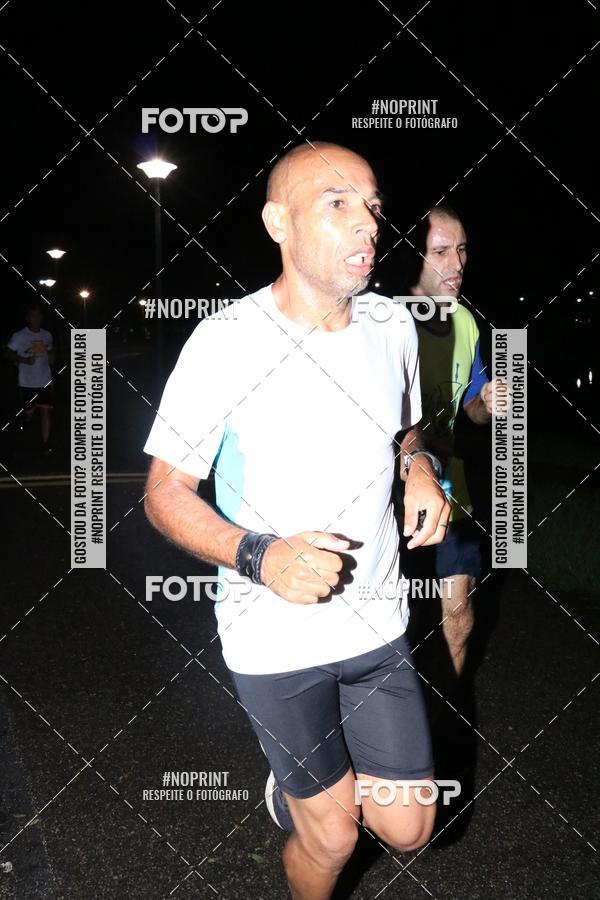 Buy your photos of the eventCorrida da Lua Cheia - Parque Barigui on Fotop