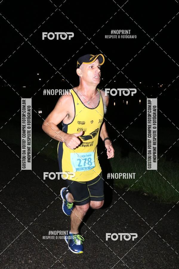 Buy your photos of the eventCorrida da Lua Cheia - Parque Barigui on Fotop