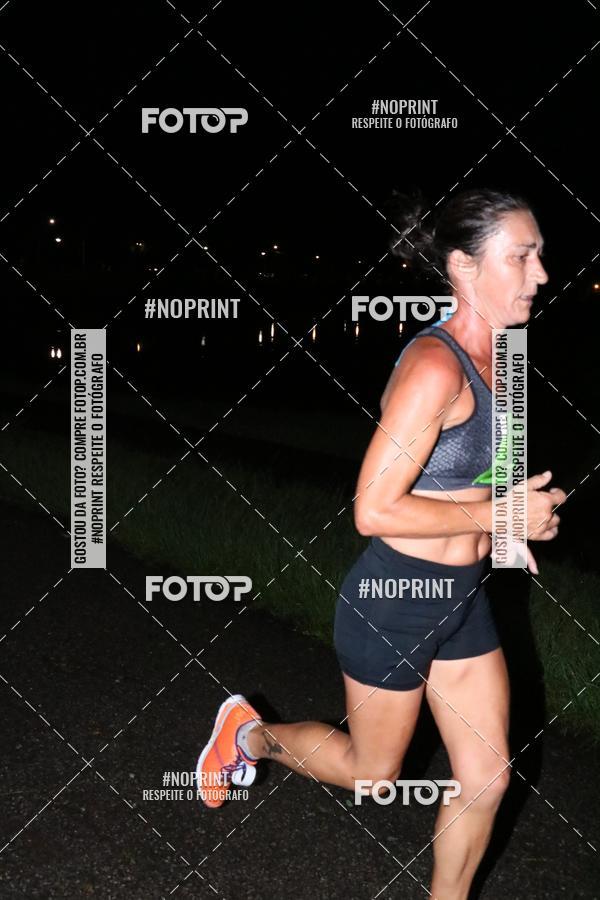 Buy your photos of the eventCorrida da Lua Cheia - Parque Barigui on Fotop