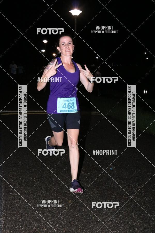 Buy your photos of the eventCorrida da Lua Cheia - Parque Barigui on Fotop