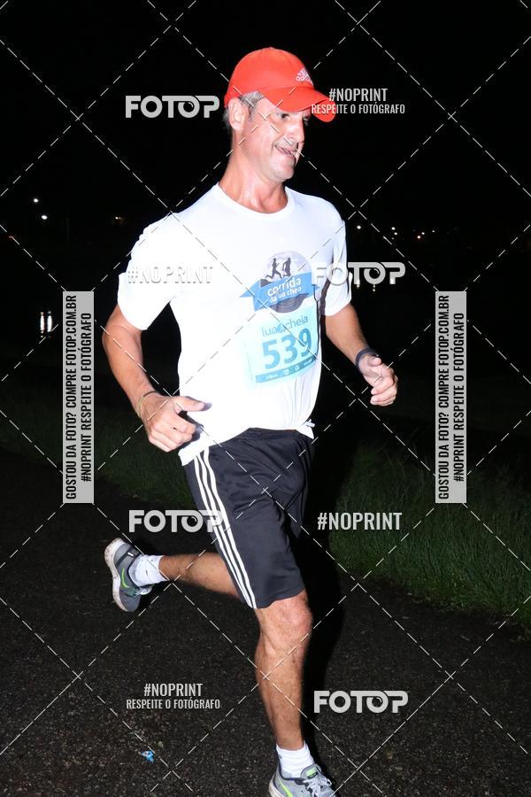 Buy your photos of the eventCorrida da Lua Cheia - Parque Barigui on Fotop