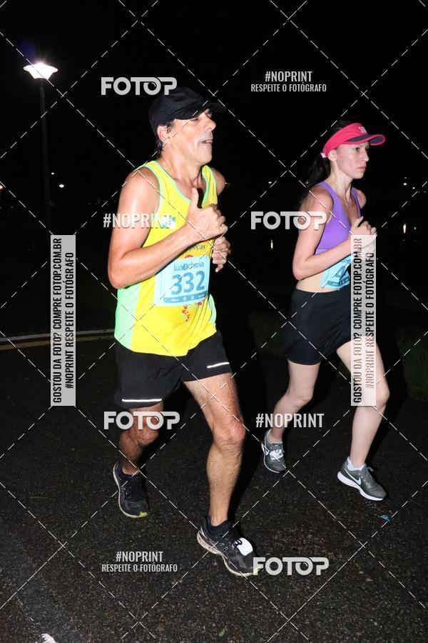 Buy your photos of the eventCorrida da Lua Cheia - Parque Barigui on Fotop