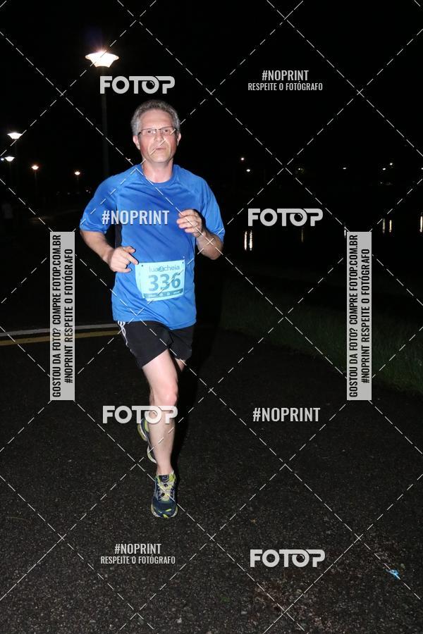 Buy your photos of the eventCorrida da Lua Cheia - Parque Barigui on Fotop