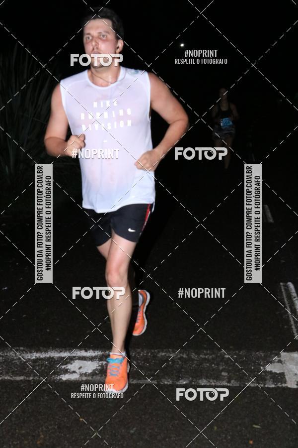 Buy your photos of the eventCorrida da Lua Cheia - Parque Barigui on Fotop