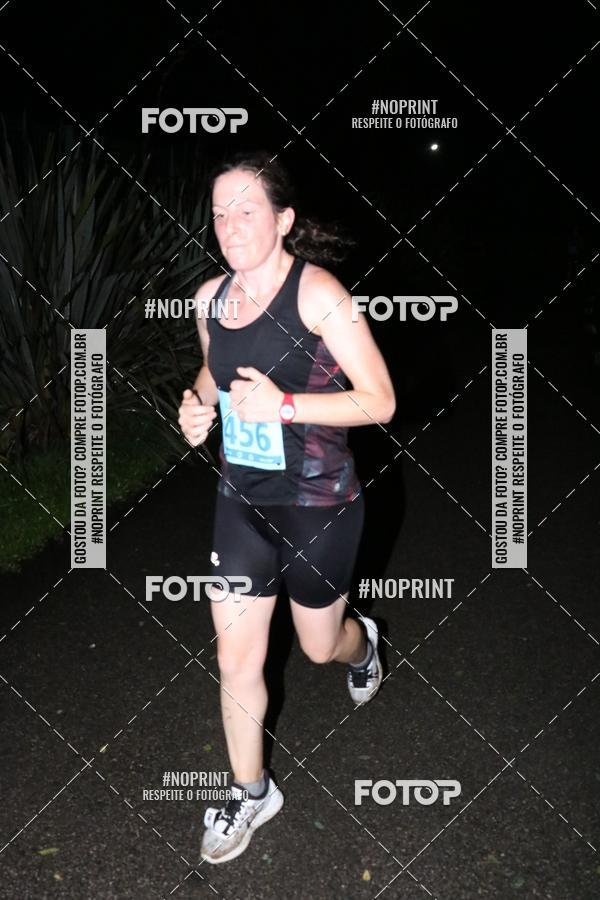 Buy your photos of the eventCorrida da Lua Cheia - Parque Barigui on Fotop