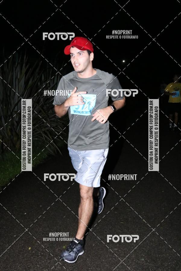 Buy your photos of the eventCorrida da Lua Cheia - Parque Barigui on Fotop