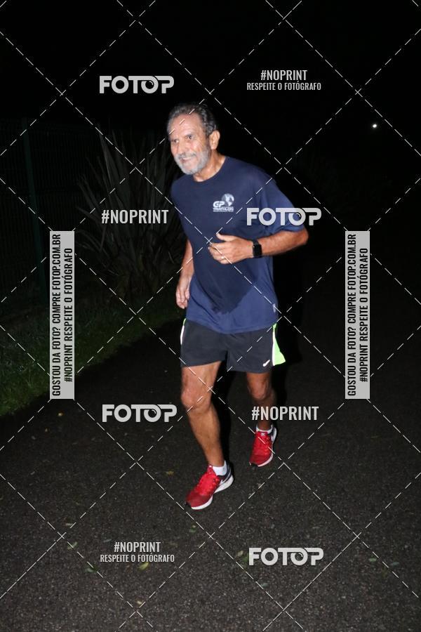 Buy your photos of the eventCorrida da Lua Cheia - Parque Barigui on Fotop