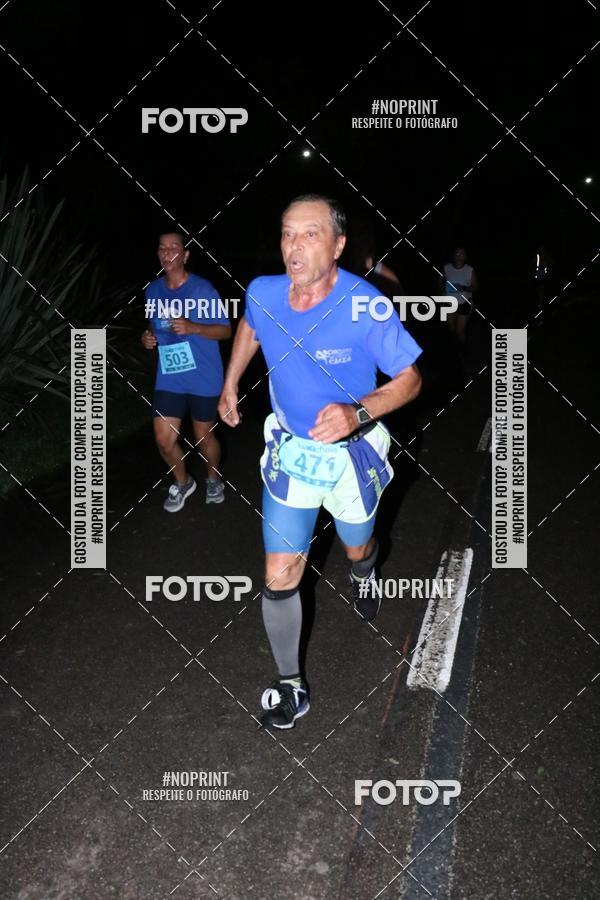 Buy your photos of the eventCorrida da Lua Cheia - Parque Barigui on Fotop