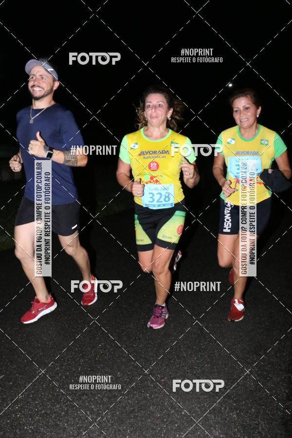 Buy your photos of the eventCorrida da Lua Cheia - Parque Barigui on Fotop