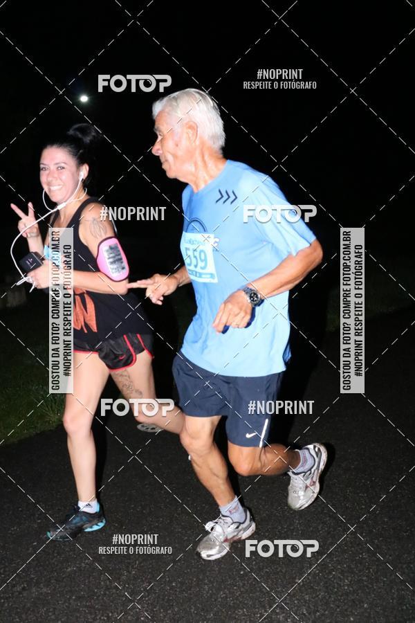 Buy your photos of the eventCorrida da Lua Cheia - Parque Barigui on Fotop