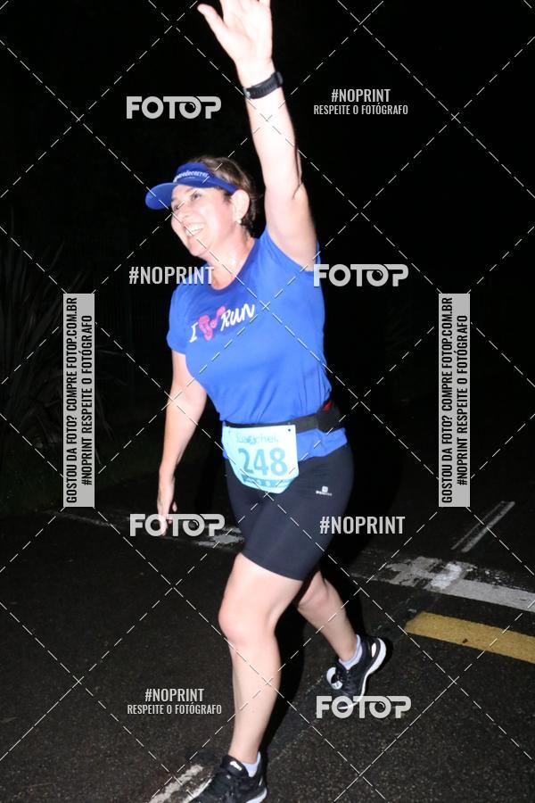 Buy your photos of the eventCorrida da Lua Cheia - Parque Barigui on Fotop