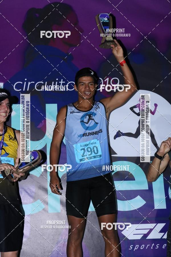 Buy your photos of the eventCorrida da Lua Cheia - Parque Barigui on Fotop