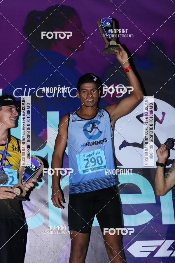 Buy your photos of the eventCorrida da Lua Cheia - Parque Barigui on Fotop