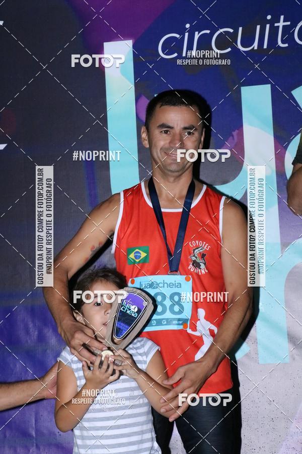 Buy your photos of the eventCorrida da Lua Cheia - Parque Barigui on Fotop