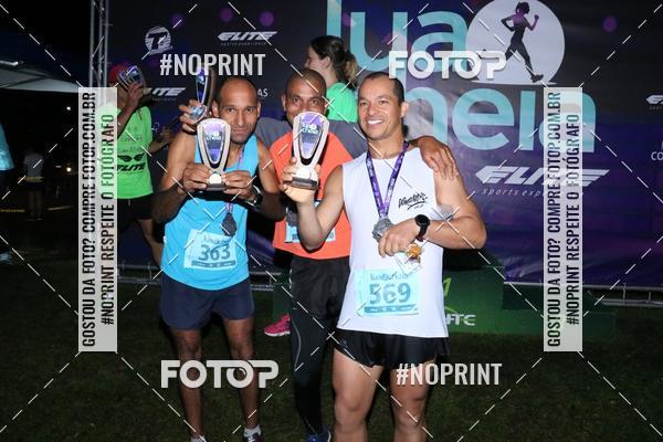 Buy your photos of the eventCorrida da Lua Cheia - Parque Barigui on Fotop