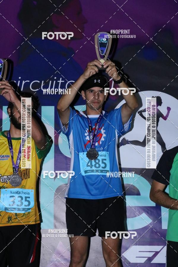 Buy your photos of the eventCorrida da Lua Cheia - Parque Barigui on Fotop