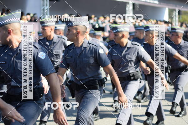 Buy your photos of the eventDesfile cvico 9 de Julho on Fotop