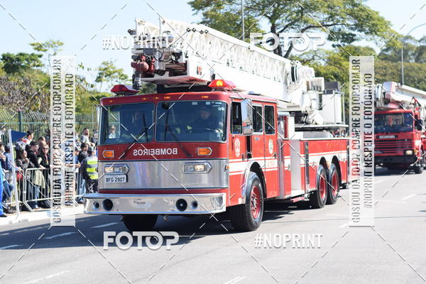 Buy your photos of the eventDesfile cvico 9 de Julho on Fotop