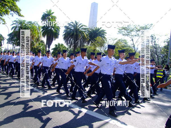 Buy your photos of the eventDesfile cvico 9 de Julho on Fotop