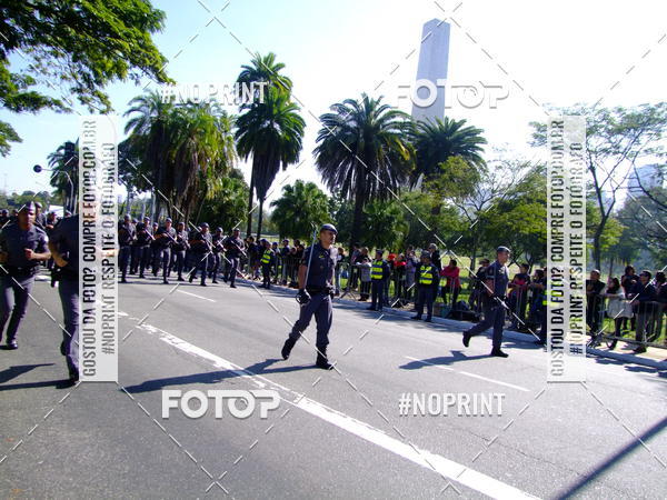 Buy your photos of the eventDesfile cvico 9 de Julho on Fotop