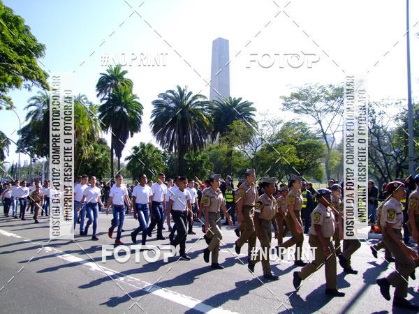 Buy your photos of the eventDesfile cvico 9 de Julho on Fotop