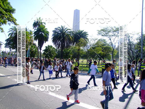 Buy your photos of the eventDesfile cvico 9 de Julho on Fotop