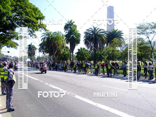 Buy your photos of the eventDesfile cvico 9 de Julho on Fotop