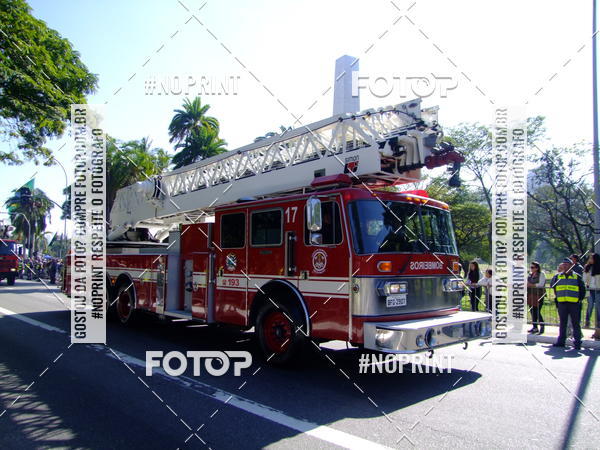 Buy your photos of the eventDesfile cvico 9 de Julho on Fotop