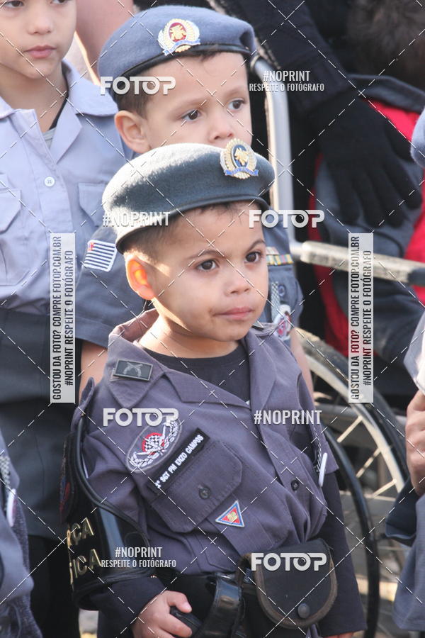 Buy your photos of the eventDesfile cvico 9 de Julho on Fotop