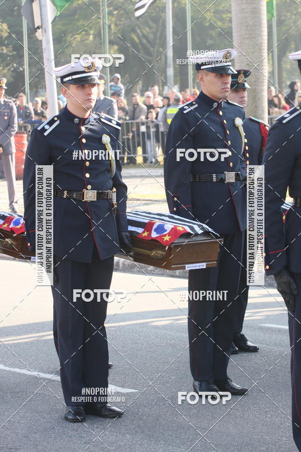 Buy your photos of the eventDesfile cvico 9 de Julho on Fotop