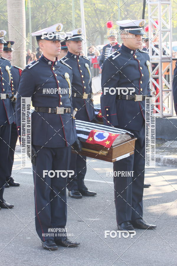 Buy your photos of the eventDesfile cvico 9 de Julho on Fotop