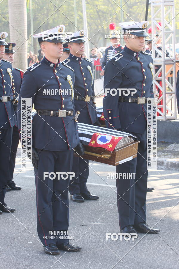 Buy your photos of the eventDesfile cvico 9 de Julho on Fotop