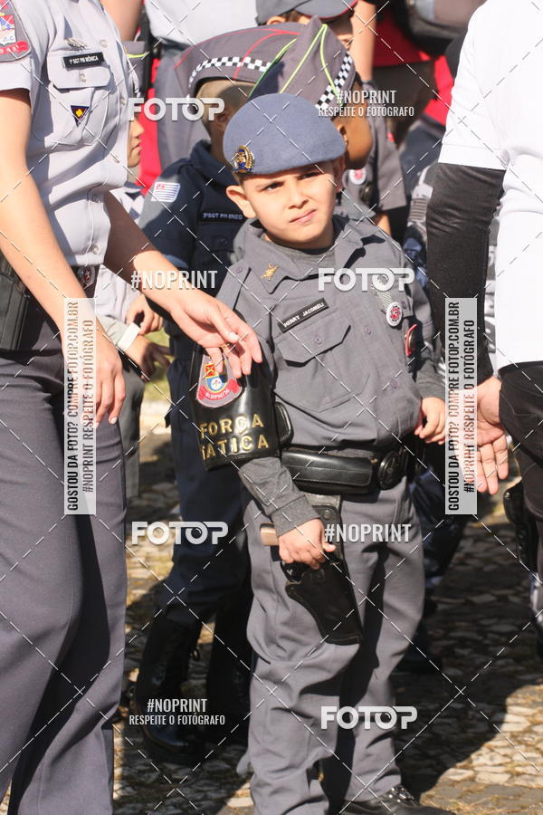 Buy your photos of the eventDesfile cvico 9 de Julho on Fotop