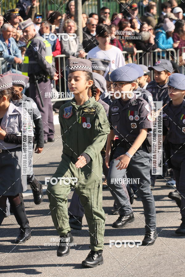 Buy your photos of the eventDesfile cvico 9 de Julho on Fotop