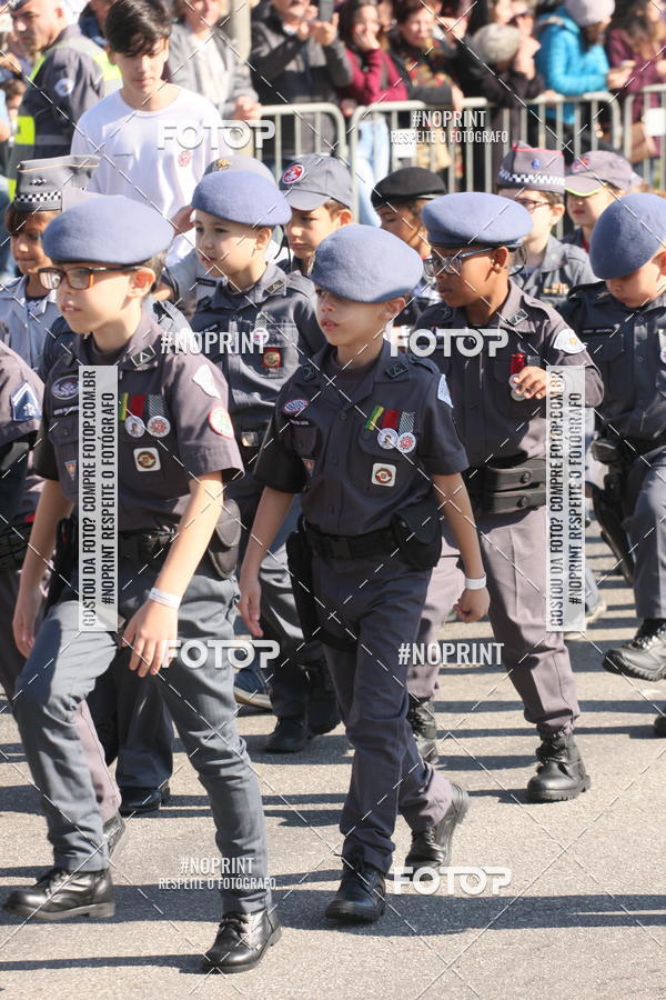 Buy your photos of the eventDesfile cvico 9 de Julho on Fotop
